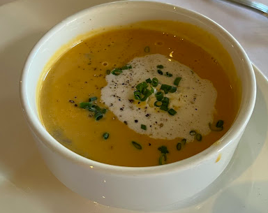 High Cotton Charleston Restaurant signature dishes Charleston She-Crab Soup
Australian Wagyu Carpaccio
New Bedford Scallops